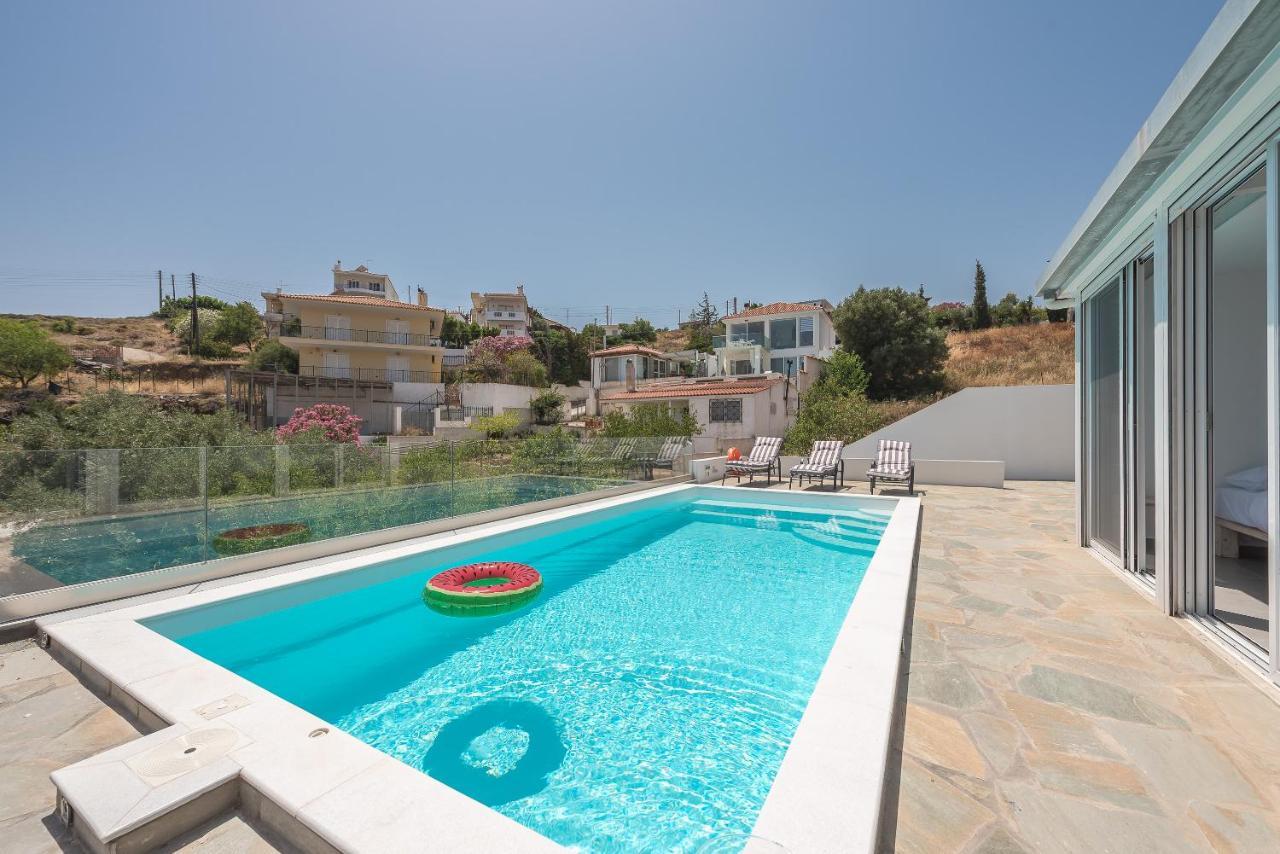 Villa Luna Private Heated Hydro Pool Bbq Beach 4Min Agia Marina Mikrolimanou Kültér fotó